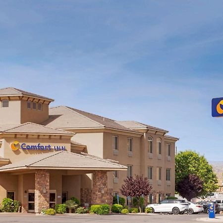 Comfort Inn at Centro de Convenciones Saint George Exterior foto